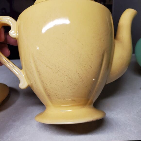 Faianca Subtil Teapot Golden Yellow Embossed Scollped - Picture 4 of 8